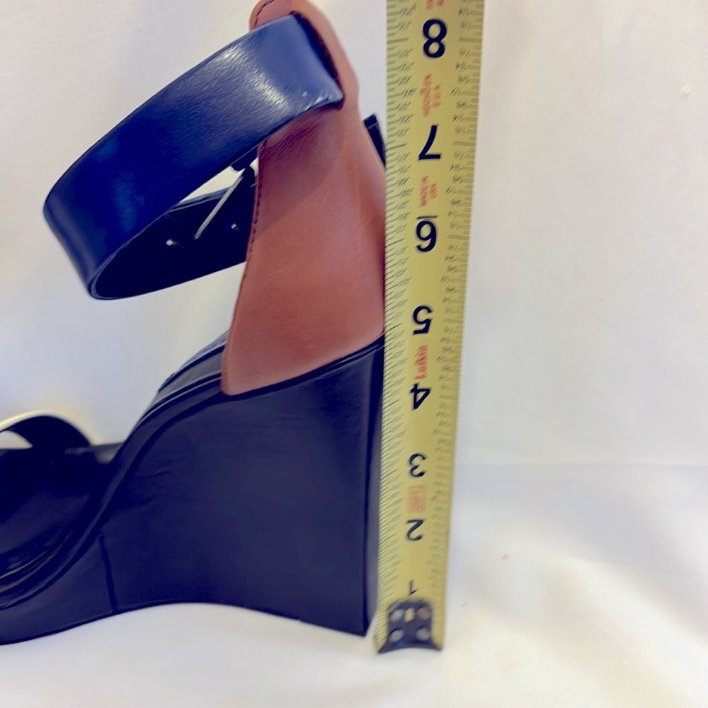 NWB BGBGMazria  Blocked Wedge Sandal 8.5M Orig$250 - Picture 7 of 9